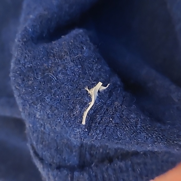 EUC Banana Republic Crew Neck Filpucci Wool Yarn Dark Blue Sweater - Picture 8 of 11